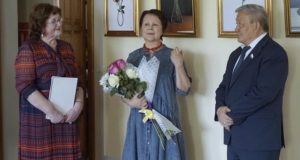 В Эл Курултае открылась выставка Лилии Юсуповой