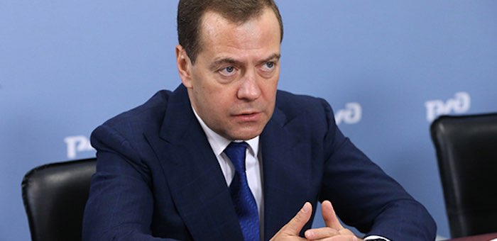 Дмитрий Медведев в своей авторской статье объявил курс на перемены «Единой России»