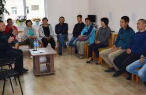 В Онгудае обсудили историю Джунгарии и алтайского бурханизма В Онгудае обсудили историю Джунгарии и алтайского бурханизма