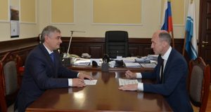 Олег Хорохордин провел совещание с руководителем «Россети Сибирь» Павлом Акилиным