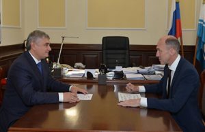 Олег Хорохордин провел совещание с руководителем «Россети Сибирь» Павлом Акилиным Олег Хорохордин провел совещание с руководителем «Россети Сибирь» Павлом Акилиным