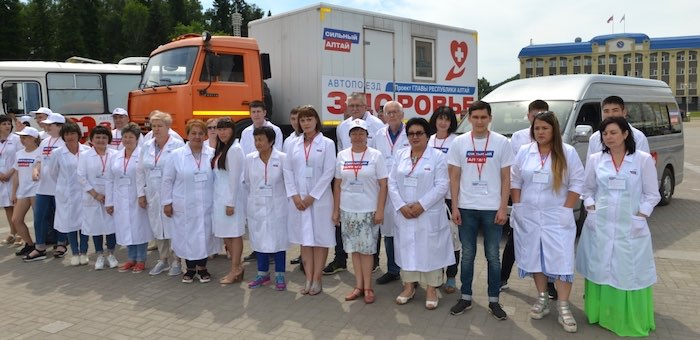 Автопоезд «Здоровье» отправился в Усть-Коксинский и Усть-Канский районы