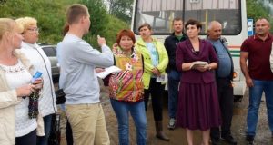 Глава администрации встретилась с жителями Бочкаревки для решения их проблем