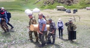 Елена Летучая и Митя Фомин поработали волонтерами в Сайлюгемском нацпарке Елена Летучая и Митя Фомин поработали волонтерами в Сайлюгемском нацпарке