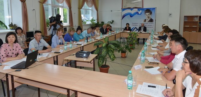 В Горно-Алтайске прошло заседание совета по алтайскому языку