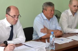 Олег Хорохордин провел совещание с руководителями предприятий реального сектора экономики Олег Хорохордин провел совещание с руководителями предприятий реального сектора экономики
