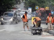 В Горно-Алтайске продолжается ремонт дорог по ул. Ленина и ул. Головина