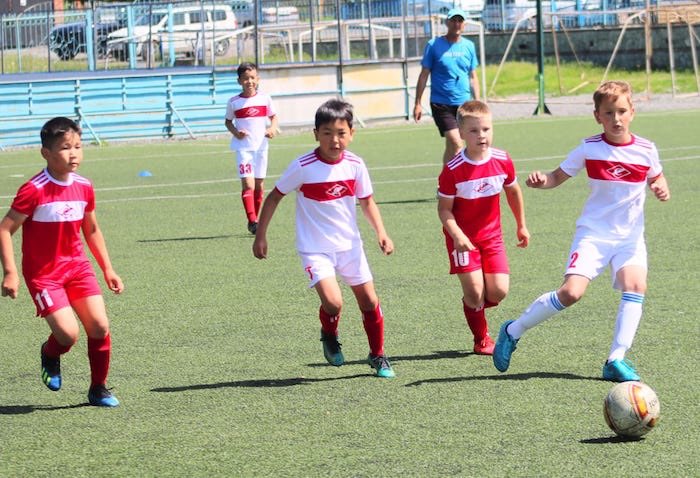 Объявлен сбор средств для поддержки детской футбольной команды «Спартак» из Горно-Алтайска