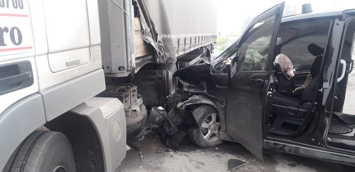 Крупная авария в Соузге: четыре человека получили травмы, водитель скрылся