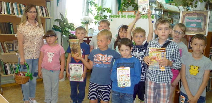 Майма: книжное лето в библиотеке