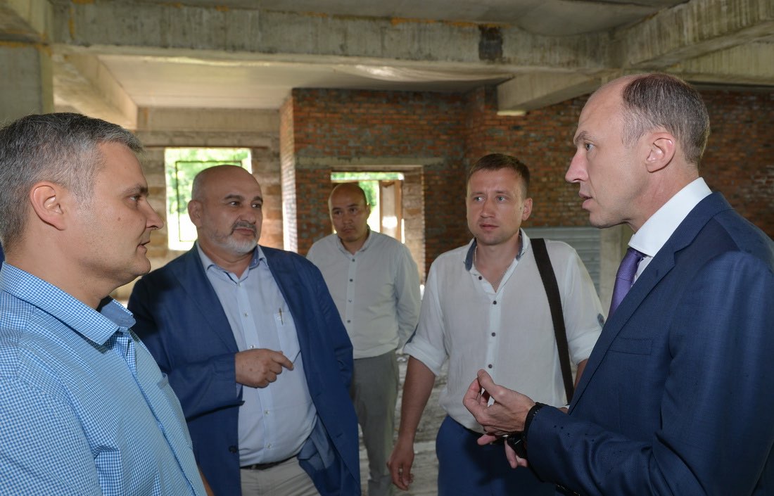 Возобновлено строительство второго корпуса республиканской детской больницы