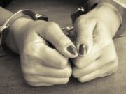 Женщина, до смерти избившая грудного ребенка, пойдет под суд Женщина, до смерти избившая грудного ребенка, пойдет под суд