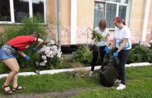Молодогвардейцы запустили акцию помощи в подготовке школ к учебному году