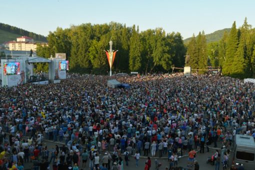 На концерт Олега Газманова в Горно-Алтайске пришли свыше 10 тысяч человек