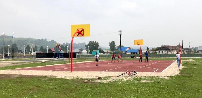 В Чое открыли новую спортивную площадку