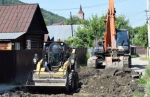 В Горно-Алтайске ремонтируют дороги по улицам Чаптынова, Советская, Маяковского В Горно-Алтайске ремонтируют дороги по улицам Чаптынова, Советская, Маяковского