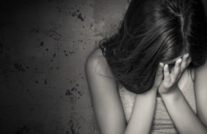 В Чое двое пьяных мужчин изнасиловали молодую женщину