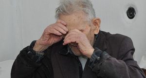 В Майме агрессивный мужчина напал на пенсионера с резиновой дубинкой В Майме агрессивный мужчина напал на пенсионера с резиновой дубинкой