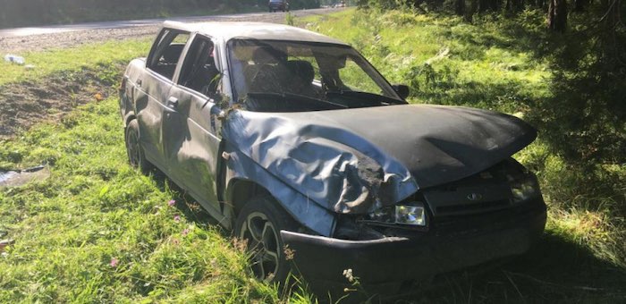 Водитель пошел на обгон в неположенном месте, в итоге 17-летняя девушка попала в больницу