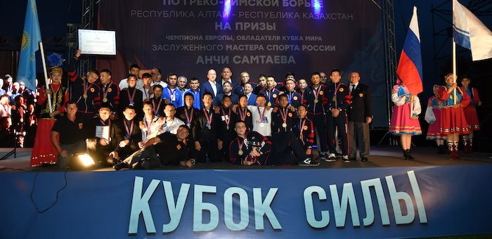 Турнир по греко-римской борьбе «Кубок силы» прошел в Горно-Алтайске