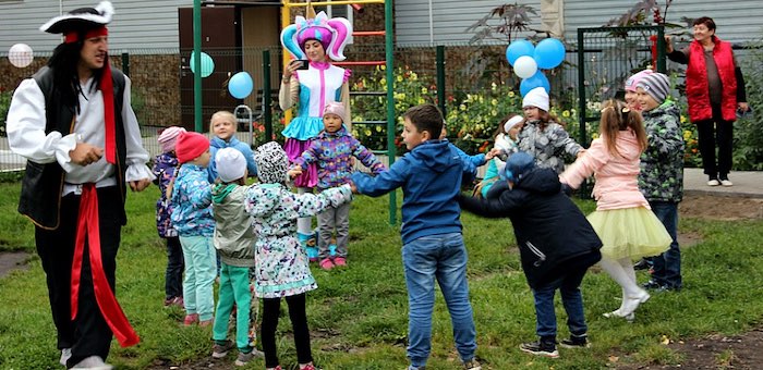 Еще два двора благоустроили в Горно-Алтайске