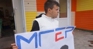 Молодогвардейцы начали борьбу с «наливайками»