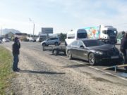 Кемеровчанин на BMW «впечатался» во впереди идущую машину и спровоцировал массовое ДТП