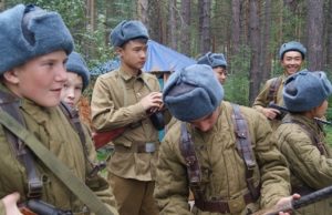 Военно-историческая реконструкция времен Великой Отечественной впервые прошла на Алтае