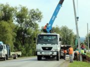 В Туньже обустраивают электроосвещение дороги на Артыбаш В Туньже обустраивают электроосвещение дороги на Артыбаш