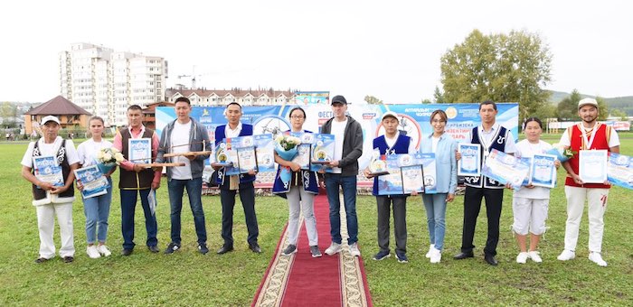 Ожившие легенды. Фестиваль национальных игр прошел в Горно-Алтайске