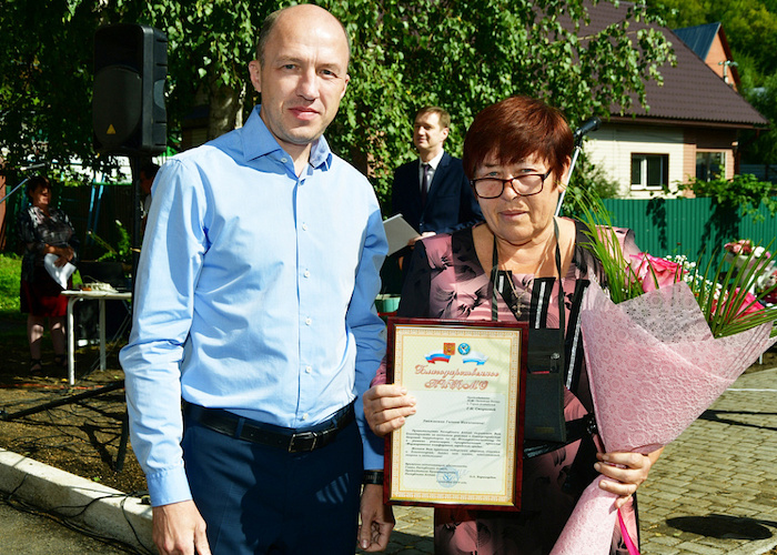 Еще один двор благоустроили по программе комфортной городской среды