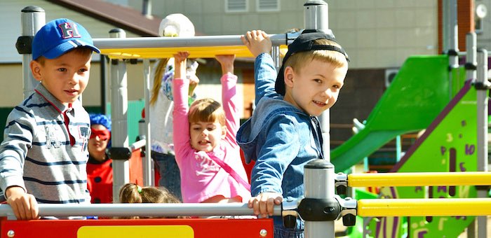 Еще один двор благоустроили по программе комфортной городской среды