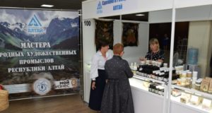 Мастера с Алтая продолжают покорять Сочинский фестиваль.