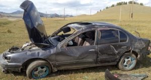Житель Верх-Ябогана «в хлам» разбил Nissan Cefiro и покалечился сам Житель Верх-Ябогана «в хлам» разбил Nissan Cefiro и покалечился сам