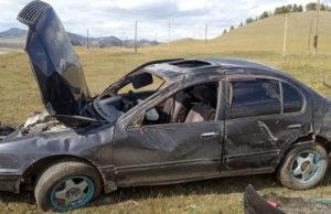 Житель Верх-Ябогана «в хлам» разбил Nissan Cefiro и покалечился сам Житель Верх-Ябогана «в хлам» разбил Nissan Cefiro и покалечился сам