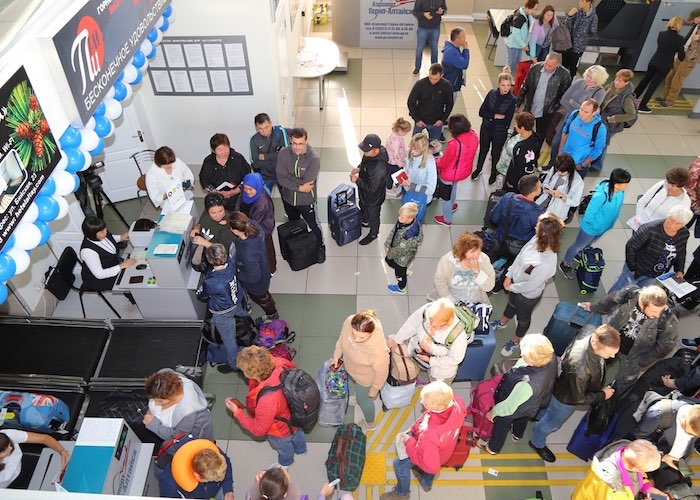 400-тысячный пассажир зарегистрирован в аэропорту Горно-Алтайска