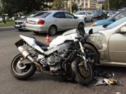 Горожанин на Infiniti протаранил мотоцикл в Горно-Алтайске Горожанин на Infiniti протаранил мотоцикл в Горно-Алтайске