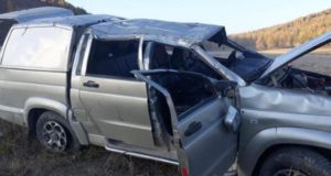 Житель Орловской области разбил машину по пути к Усть-Кану