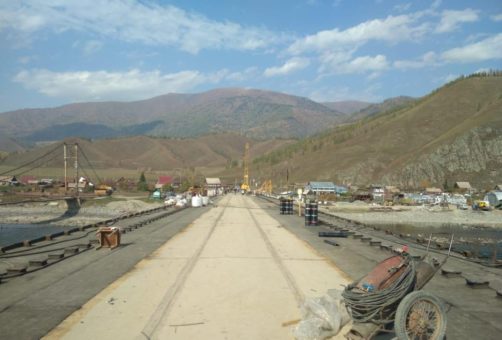 Строительство моста через Катунь в районе Тюнгура завершается