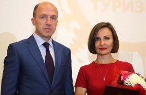 Лидеры туриндустрии получили награды в профессиональный праздник Лидеры туриндустрии получили награды в профессиональный праздник