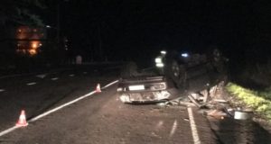 Молодой человек без прав разбил Toyota Land Cruiser 100 на Чуйском тракте Молодой человек без прав разбил Toyota Land Cruiser 100 на Чуйском тракте