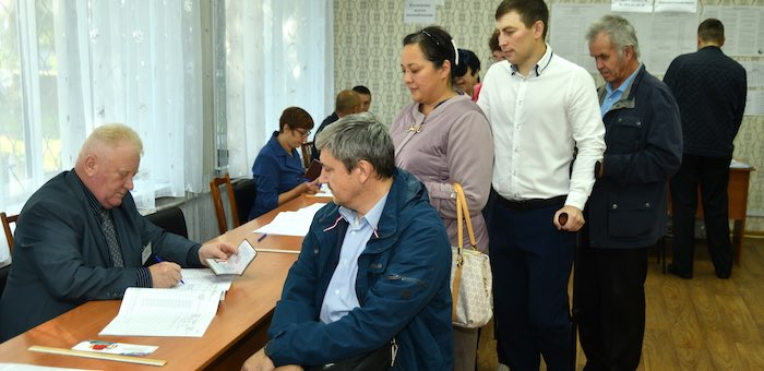 Первые данные о явке – 12,4%