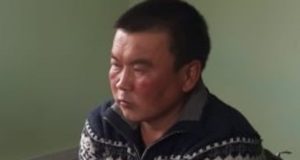 Выпив на дне рождения родственника, мужчина зарезал отца и ранил брата Выпив на дне рождения родственника, мужчина зарезал отца и ранил брата