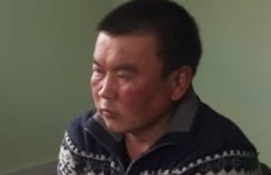 Выпив на дне рождения родственника, мужчина зарезал отца и ранил брата Выпив на дне рождения родственника, мужчина зарезал отца и ранил брата