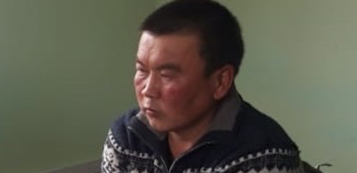 Выпив на дне рождения родственника, мужчина зарезал отца и ранил брата