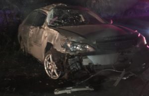 Женщина на Toyota Camry протаранила гаражный бокс Жительница Маймы на Toyota Camry протаранила гаражный бокс