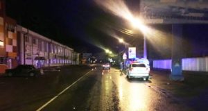 Машина в Горно-Алтайске ночью сбила девушку Машина в Горно-Алтайске ночью сбила девушку