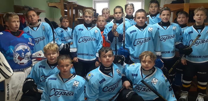 Юные хоккеисты с Алтая завоевали бронзу на турнире «Добрый лед» в Ангарске