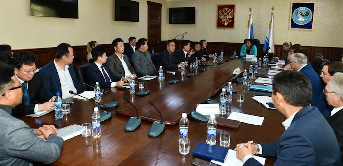 Делегация бизнесменов из Кореи посетила Горный Алтай