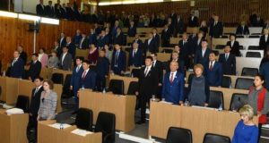 Госсобранию не удалось избрать спикера с первой попытки Госсобранию не удалось избрать спикера с первой попытки